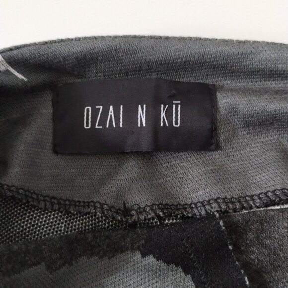 Ozai N Ku Camo Fleur Artisan Top Size 2XL Gray Clouds Boho Artsy Patchwork - Picture 5 of 11
